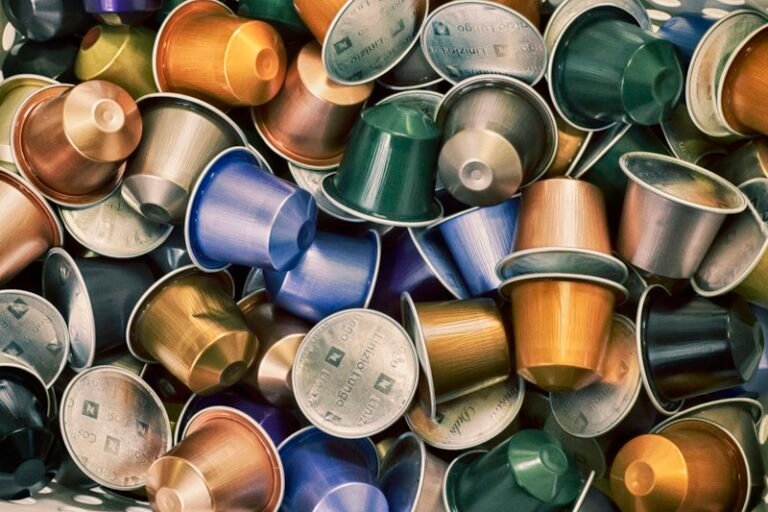 Capsules de café de couleurs variées
